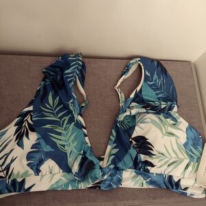 Womens  Ruffle Bikini Swim Top Size 3XL NWT